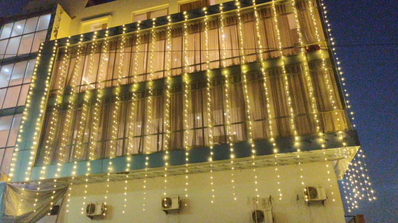 Hotel Poseidon Inn Lucknow Exterior foto